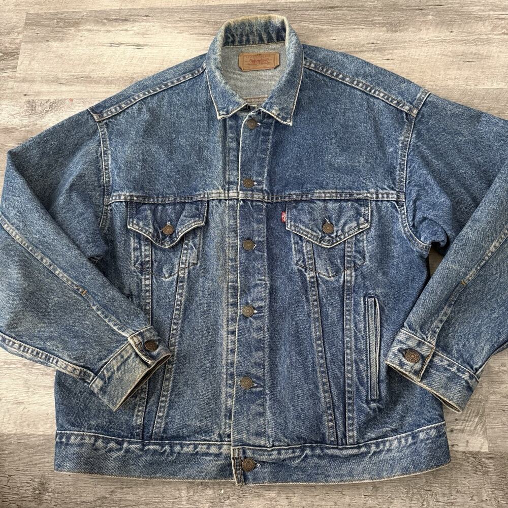 Vintage Levi’s 70507 Denim Trucker Jacket Mens Large Made In USA Oversized Boxy